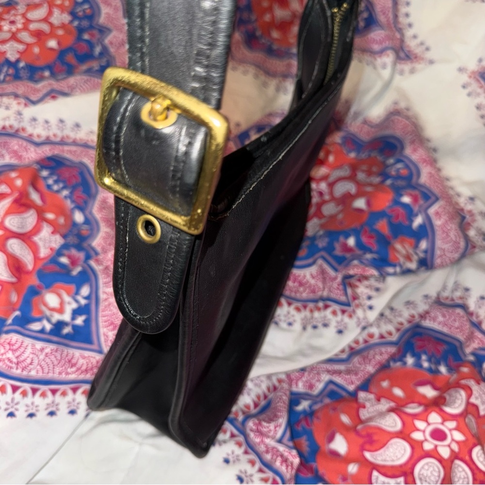 Vtg Coach Legacy Zip #9966 Black Leather Crossbody Shoulder Bag Gold Hardware - Picture 7 of 14